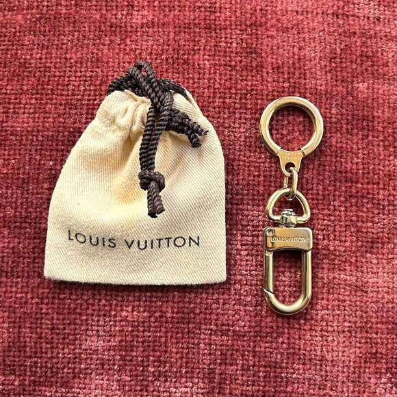 LOUIS VUITTON Charm Keyholder Gold Key Ring Anneau Cles - Picture 1 of 5